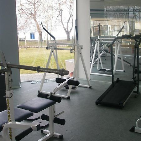 Club218 Relax Family Apartman Siófok Exteriör bild